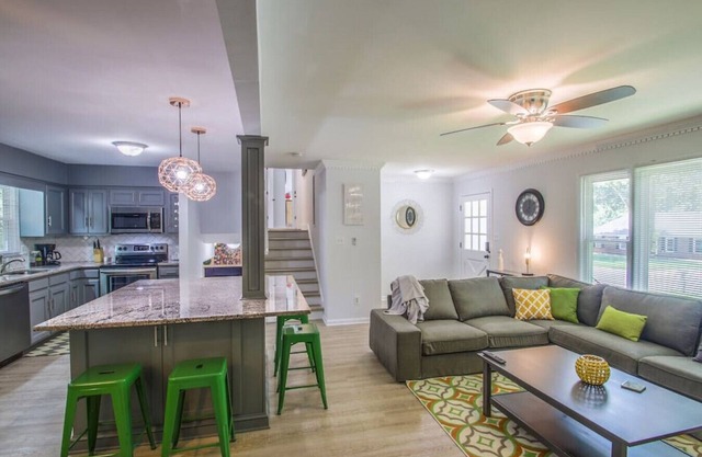 Prime Location|Chic & Modern Hideaway