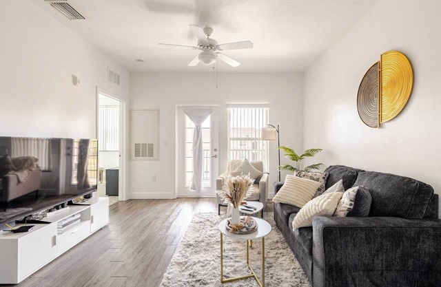 Charming 1 bedroom apartment with AC, WiFi in lovely Kissimmee