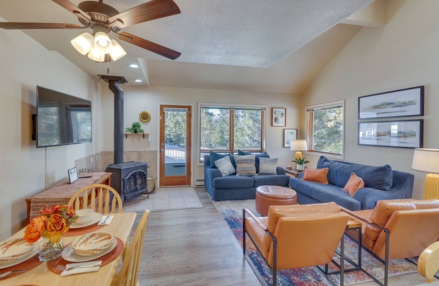Cloudcroft Vacation Rental ~ 4 Mi to Skiing!