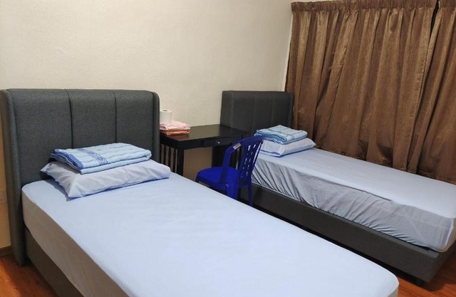 CLP perai homestay near Sri Muniswarar Temple 2