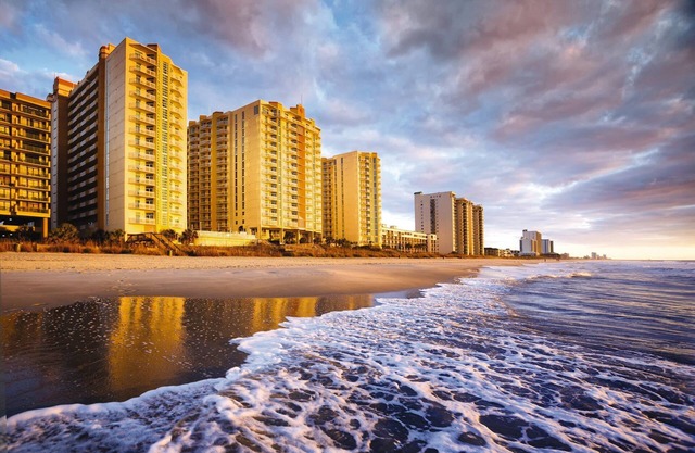 Club Wyndham Ocean Blvd 2 Bedroom North Myrtle Beach. On the Beach!!