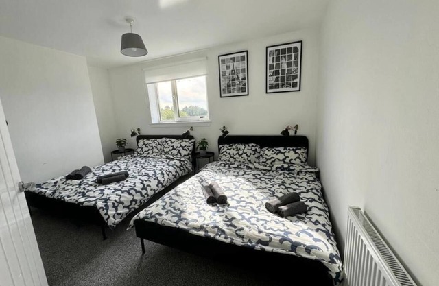 ClydeBank Brand new 3BDR Home, Glasgow