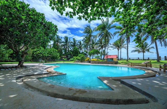 CMDC Private Beach House - Your perfect stay for family or business incentives!