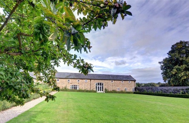 Coach House - Quatre Chambres Maison, Couchages 8