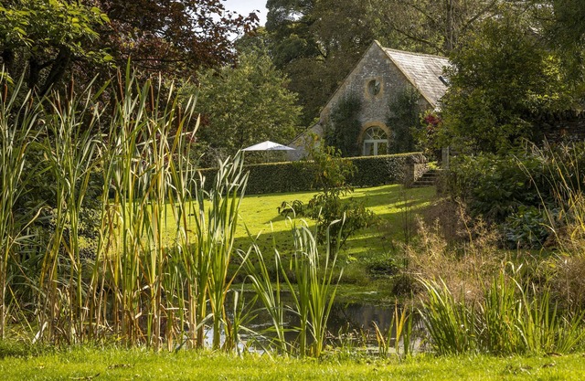 Le Coach House est une propriété individuelle située dans l'enceinte du vieux presbytère du XVIe siècle.