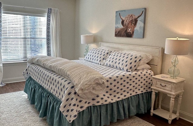 Coast to Plains- 3 bed 3 bath Townhouse close to campus