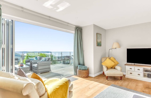 Coastal 3-bed retreat with sea views - Woolacombe