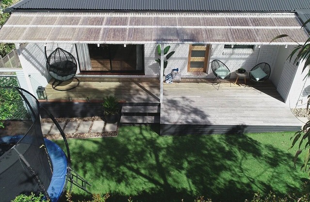 Coastal 3 Bedroom House With Private Oasis