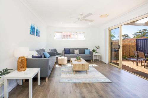 Coastal Capers - Pet Friendly - 10 Mins Walk to Beach