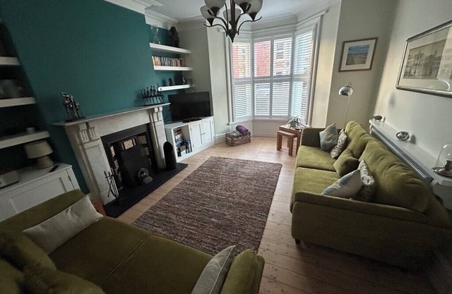 Coastal Charm - Whitley Bay: Beach - Coast - Country -Parking - Pet Friendly