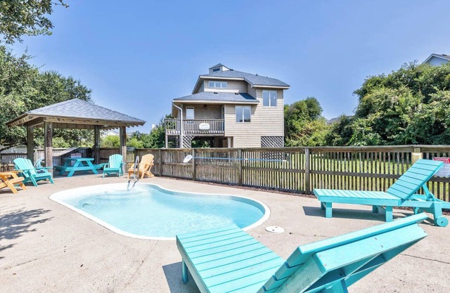 Confort côtier | 200 m de la plage | Piscine privée, bain à remous