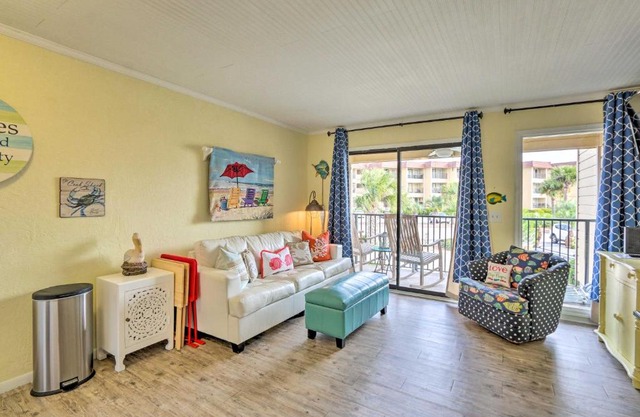 Coastal Condo Featured on Beachfront Bargain Hunt!