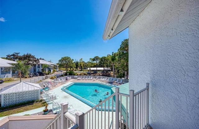 Coastal Condo Retreat!