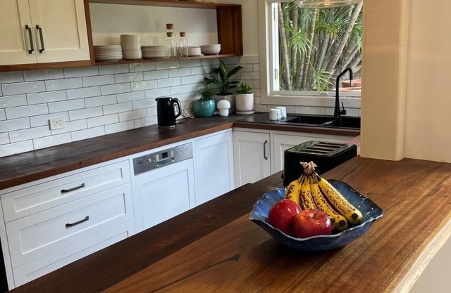 Coastal cottage by Malabar beach, 10km from Sydney CBD