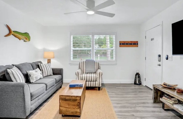 Coastal Cottage Close to New Smyrna Beach