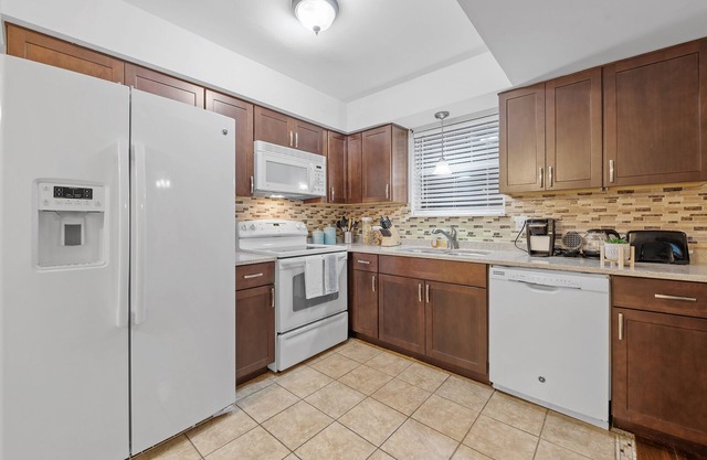 Coastal COZY 4BR Home Central to VB Attractions! - 30 Night Min.