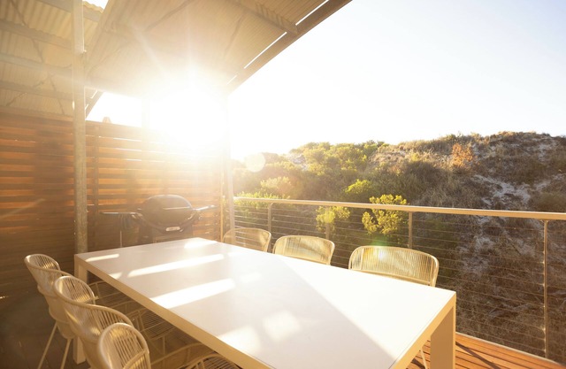 Coastal family-friendly home with beach & pool @ your doorstep - Normanville