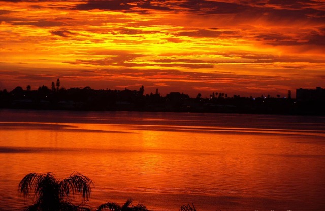 Coastal Getaway Isla Del Sol waterfront villa Sleeps 6