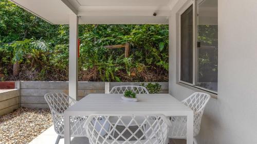 'Coastal Harmony Cottage' by Accom Holidays