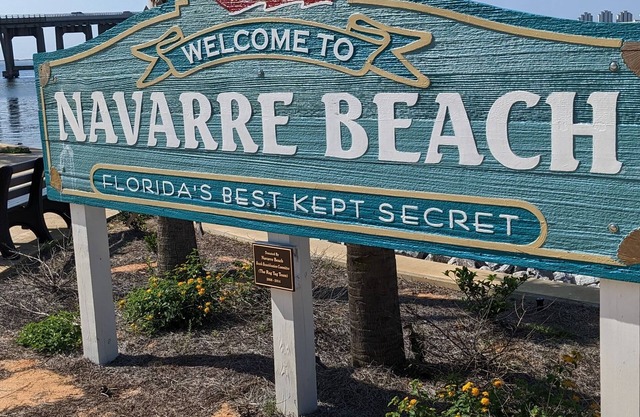 Coastal Oasis 3 miles from Navarre Beach