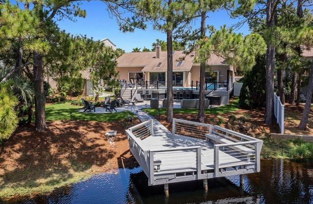 Lakefront House in Miramar Beach with Private Pool and Golf Cart