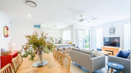 Coastal Villa Umina-pet friendly, walk to cafes, shops