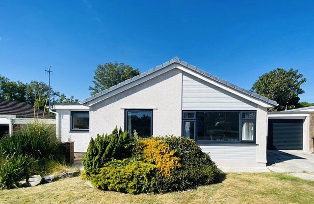 Delightful Coastal Village Bungalow, Cemaes Bay, Anglesey, pour 6 chiens