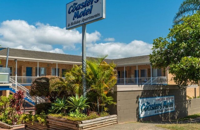 Coasters 22 - steps from historic downtown Sawtell