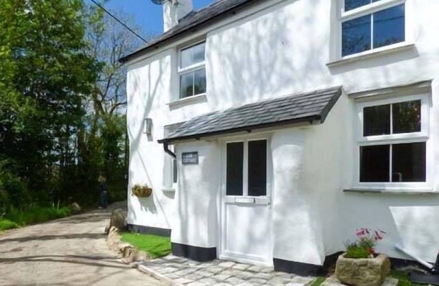 Cob Cottage, ST COLUMB MAJOR