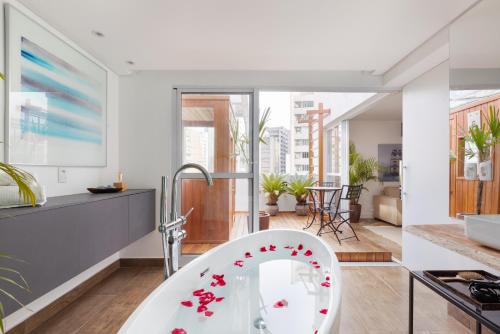 Cobertura SPA na Faria Lima - Wecare Hosting