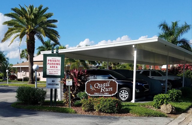 Coco's Beach House @ condos Quail Run