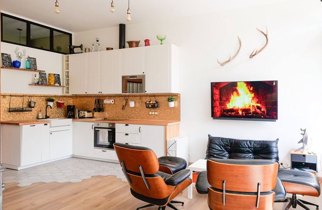 Cocon rénové, bain nordique et vue sur la montagne.
