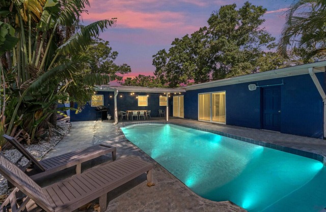 Coconut Retreat | 5BR Pool Home