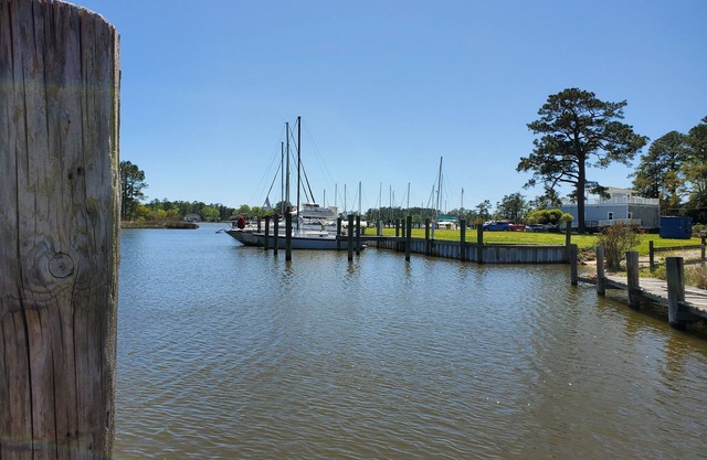 Coffee Creek Cottage: A tranquil, waterfront escape minutes from Oriental, NC