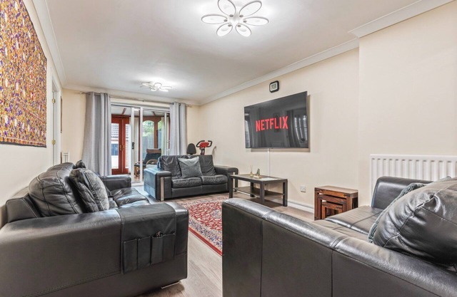 Charming Sutton Coldfield Getaway