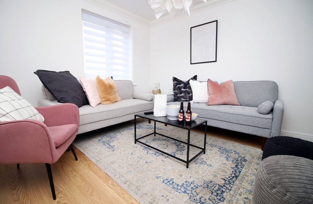 5 Bedroom Apartment | Near City Centre