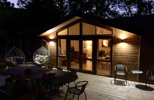 Colbury Lodge * Hot Tub* on the edge of the New Forest