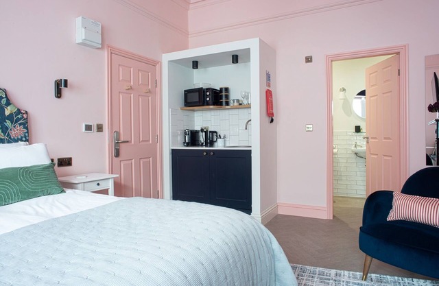 Cold Law @ Arlington House Hotel: Self Check-In Suites