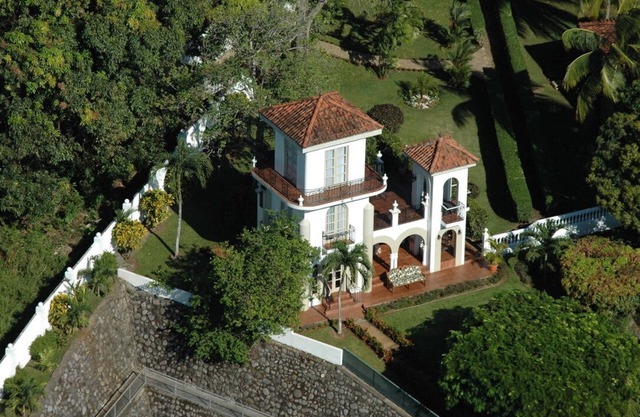 Château exclusif 12 000 $ Wk pour 8 personnes, tropical, AC, Ocean View Staff 10, Chef