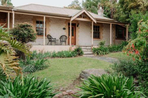 Cole-Brook Cottage Historic House