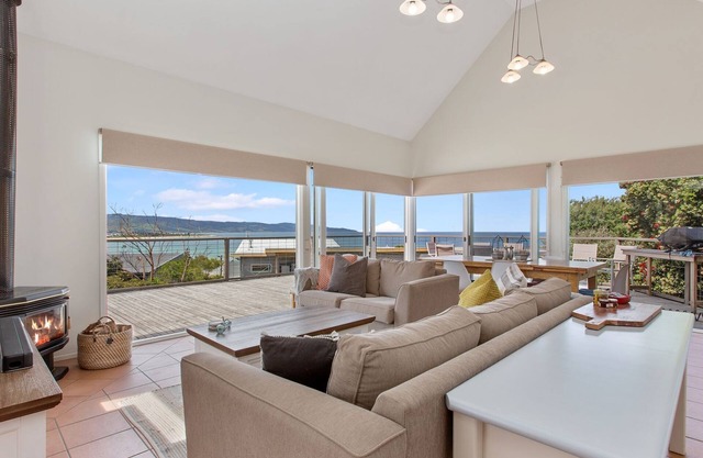 COLERIDGE - Apollo Bay, VIC