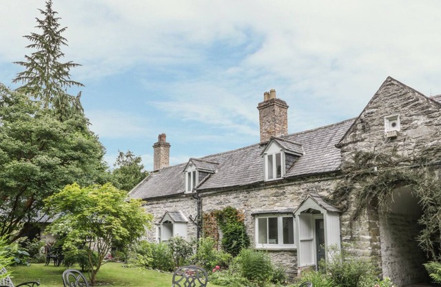 COLLEGE COTTAGE, familial et convivial, avec un jardin à Corwen, Ref 985433