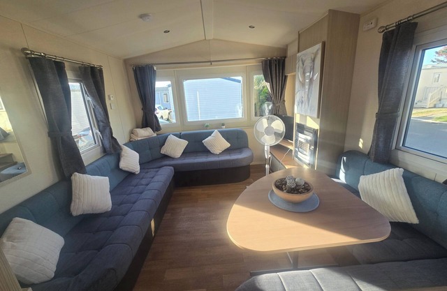 Robinhood 3 Bed standard caravan