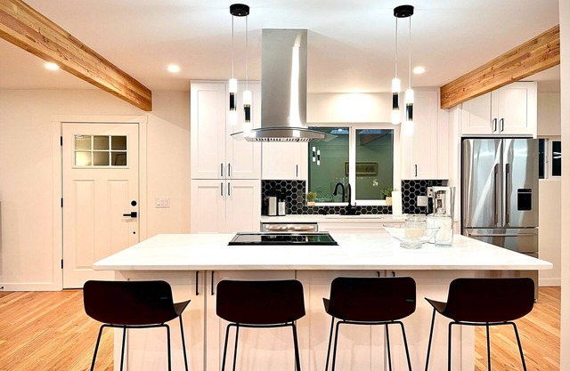 Forget your worries in this spacious and serene space