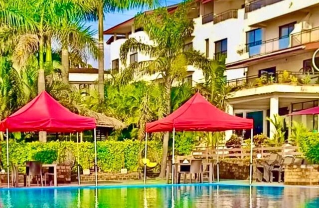 Colony Club Resort & Casino (The old Palm Spring Resort)