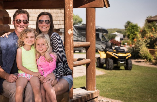 Colorado River Rustic Cabin Rental Sleeps 6