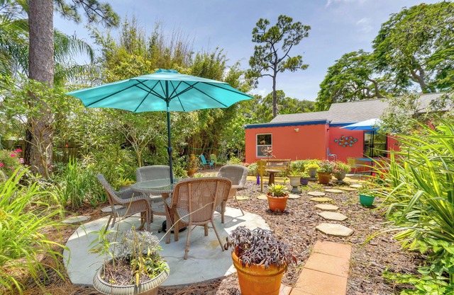 Colorful Gulfport Home: Walk to the Art District!