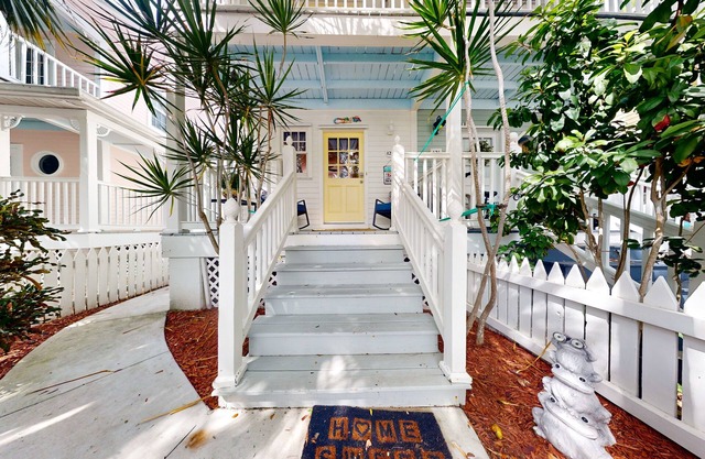 Colorful home in private community with resort pool & hot tub, on-site golf