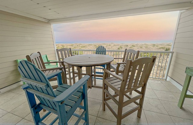 Come and put your feet in the sand! Luxurious 3BR/3BA oceanfront condo.