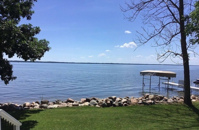 Venez profiter de votre escapade sur le lac à Otter Tail dans cette maison confortable